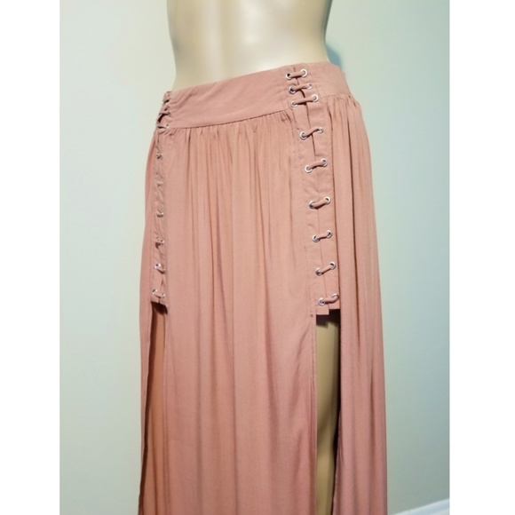 🚫SOLD🆕️Mustard Seed Dual Slit Maxi Skirt Sz Med - Picture 4 of 7
